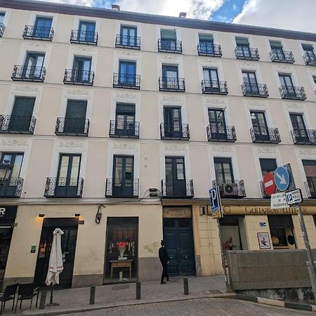 Ave Apartamento En Madrid Centro Atocha Esterno foto