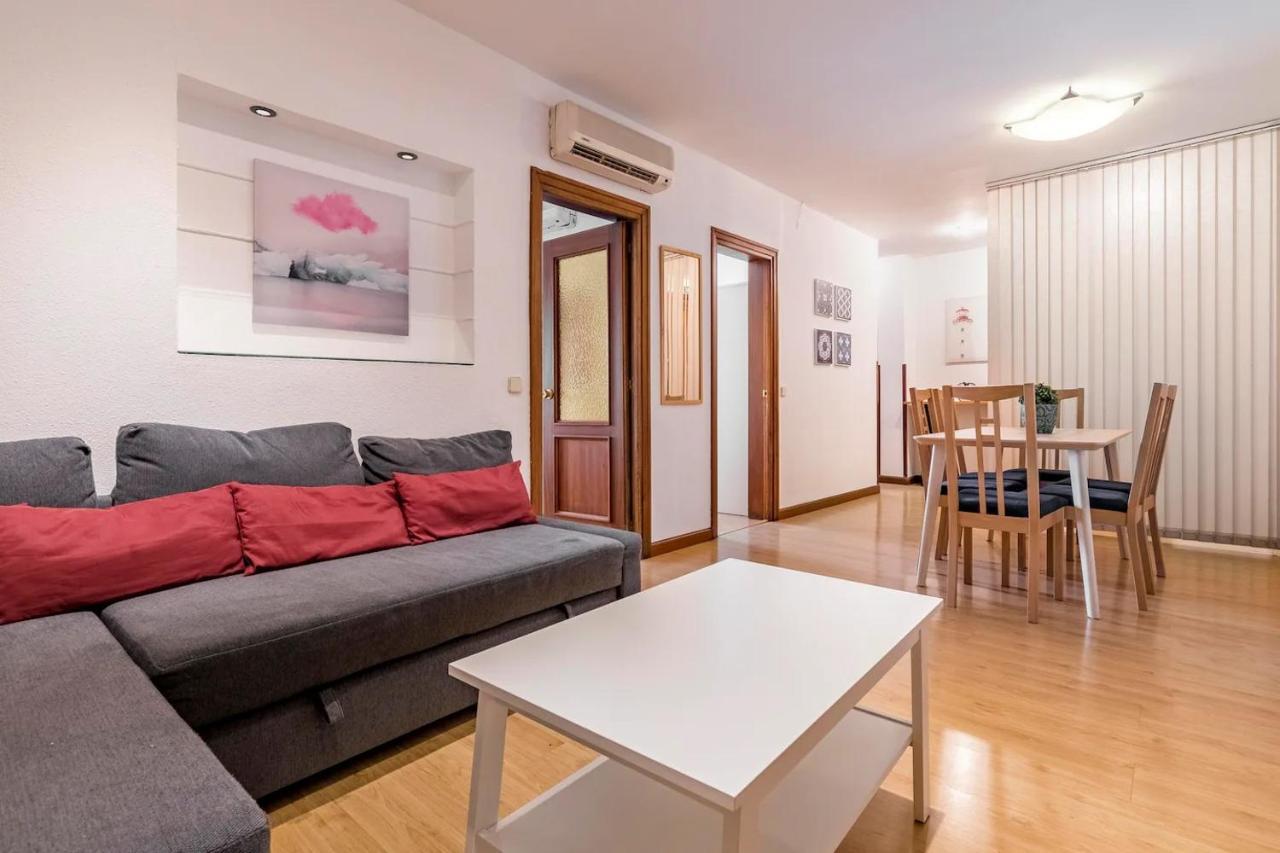 Ave Apartamentos Madrid Centro Atocha Esterno foto